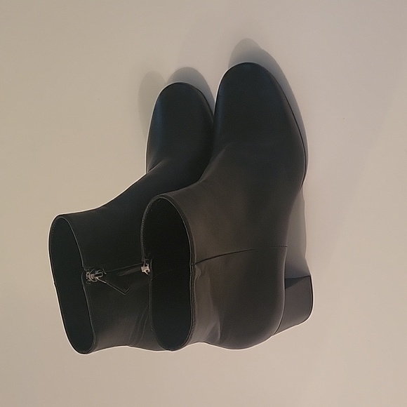 Prada booties - Picture 2 of 5